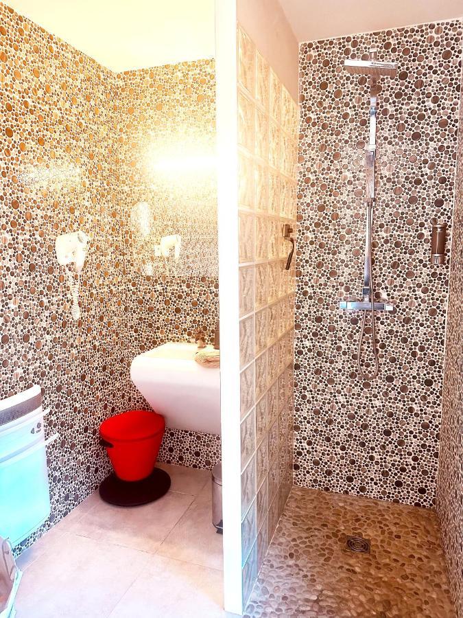 Les Madones Lejlighed Nîmes Eksteriør billede